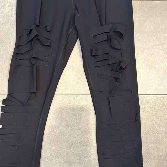 Alo Extreme Ripped High Waisted Warrior Leggings - Picture 4 of 10